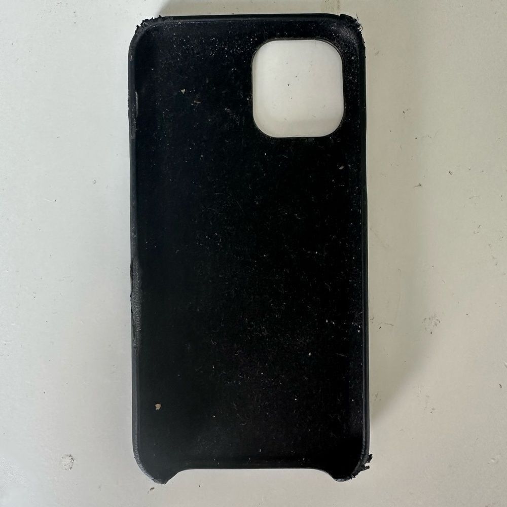 Off-White iPhone 11 Pro Case - Picture 3 of 3
